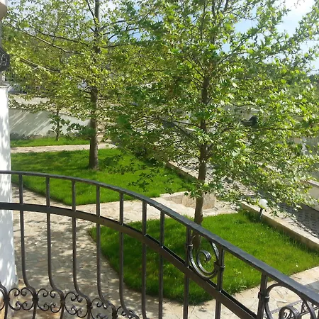 Apartment Menada Green Hills Apartments *