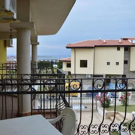 Menada Hills Lejlighed