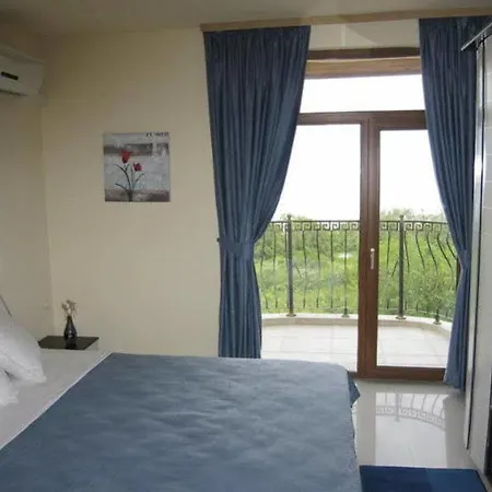 Menada Hills * 索佐波尔